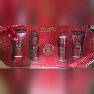 Nanette Lepore Royal Lotus 5 Piece Deluxe Bath & Body Care Collection